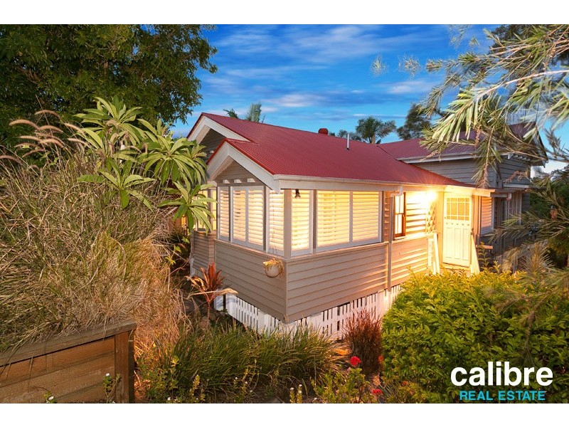 39 Lewin Street, Bardon QLD 4065