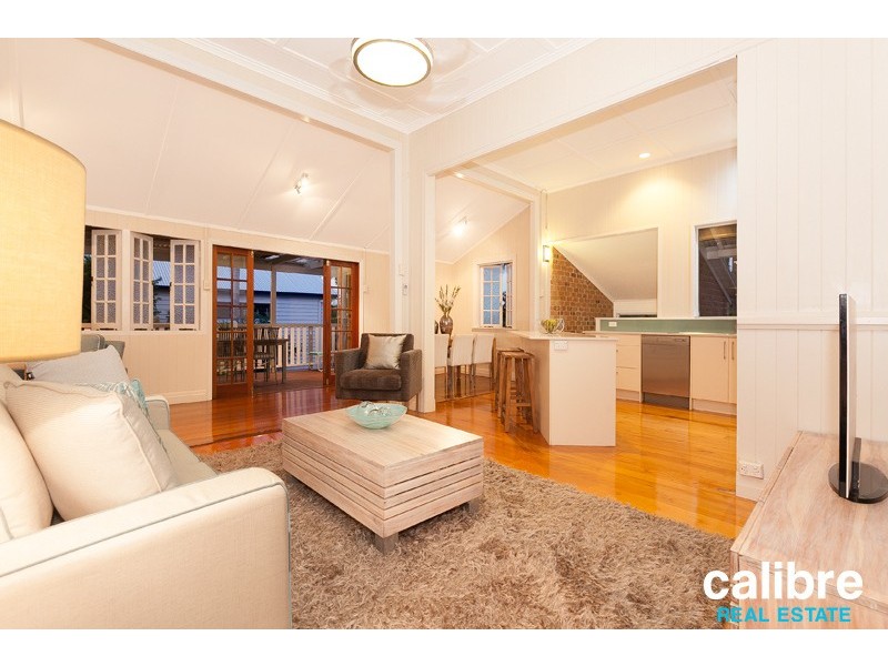 39 Lewin Street, Bardon QLD 4065