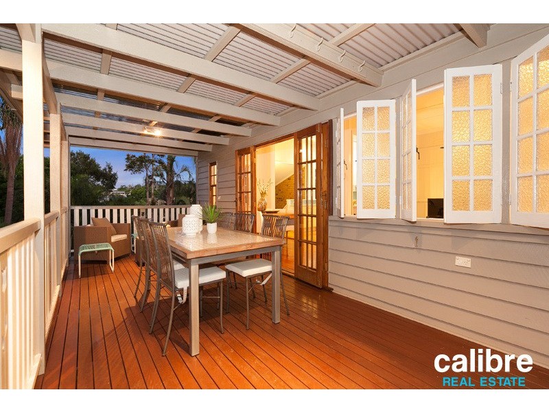 39 Lewin Street, Bardon QLD 4065