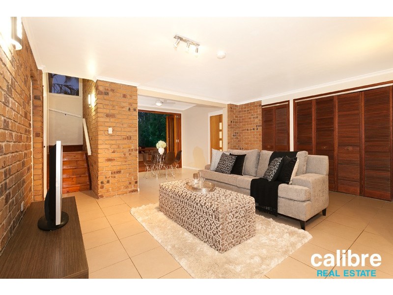 39 Lewin Street, Bardon QLD 4065