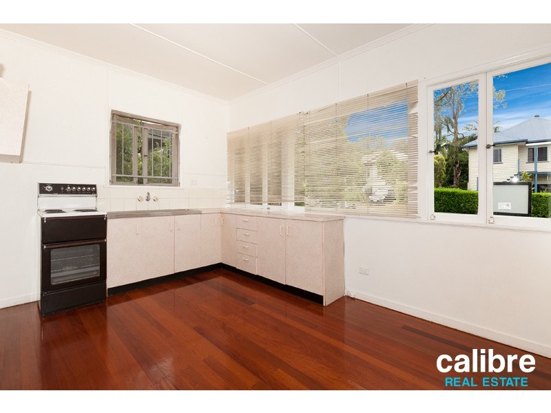 8 Duke Street, Cannon Hill QLD 4170