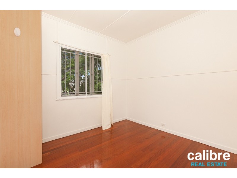 8 Duke Street, Cannon Hill QLD 4170