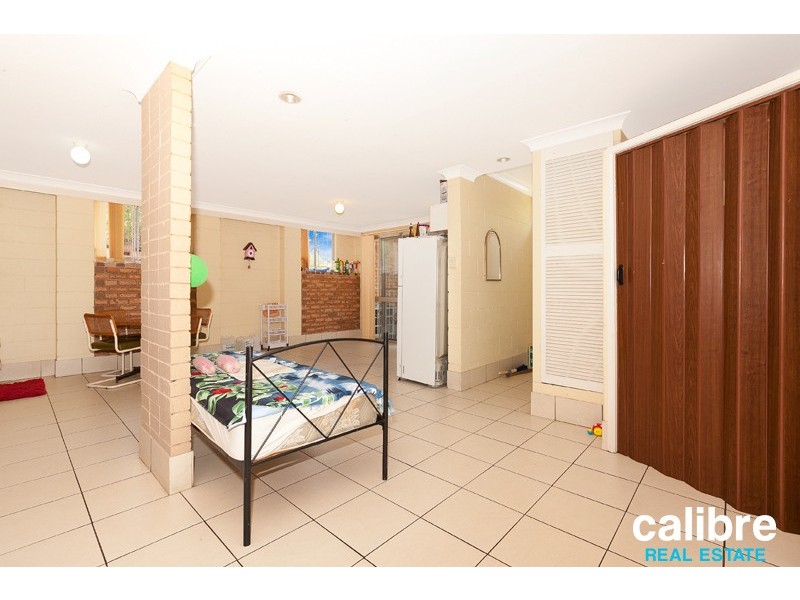 2/25 Garden Street, Greenslopes QLD 4120