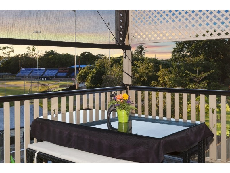 /27 Newbery Street, Newmarket QLD 4051