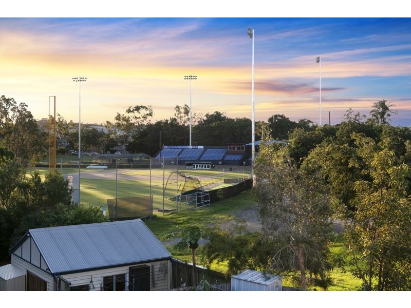 /27 Newbery Street, Newmarket QLD 4051