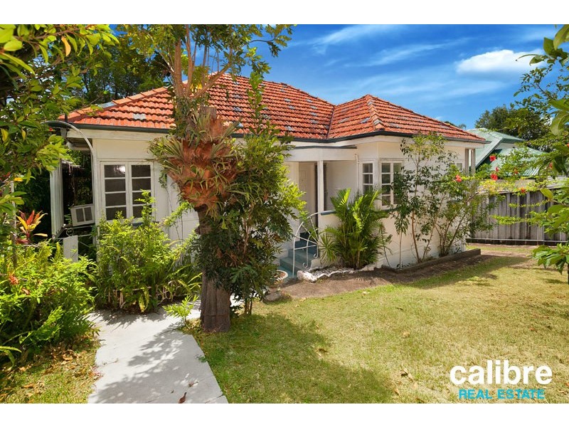24 Pelham Street, Coorparoo QLD 4151