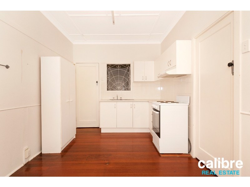 24 Pelham Street, Coorparoo QLD 4151