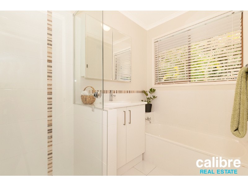 12 Vanwall Road, Moggill QLD 4070