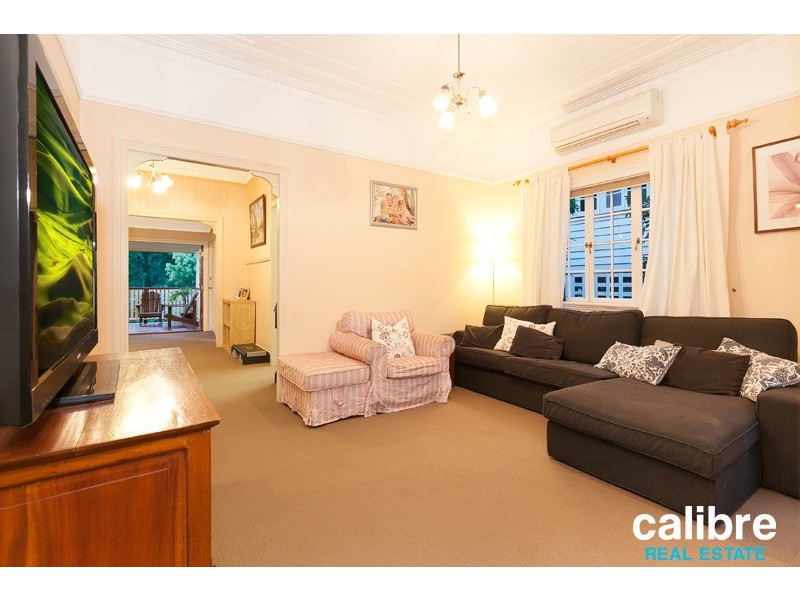 33 Atthow Avenue, Ashgrove QLD 4060