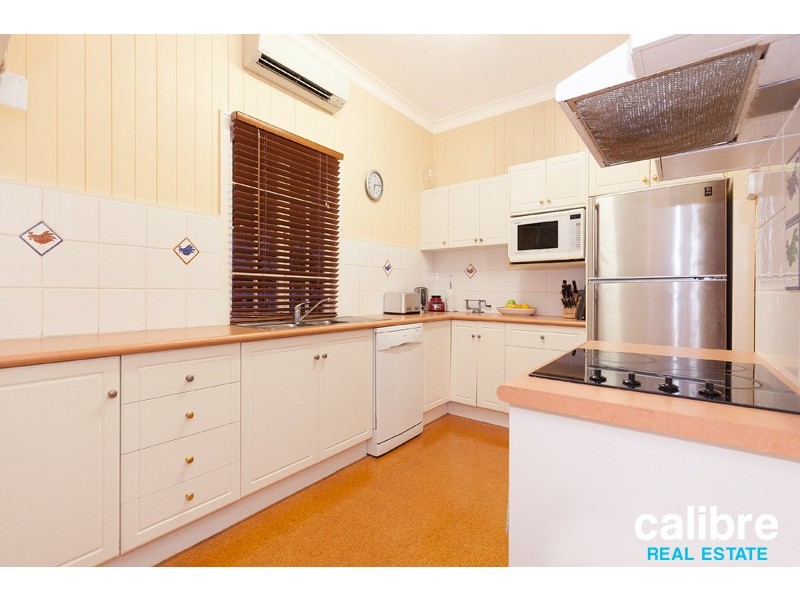 33 Atthow Avenue, Ashgrove QLD 4060