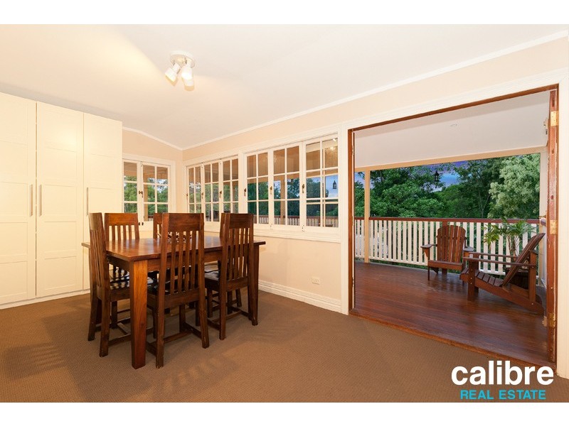 33 Atthow Avenue, Ashgrove QLD 4060