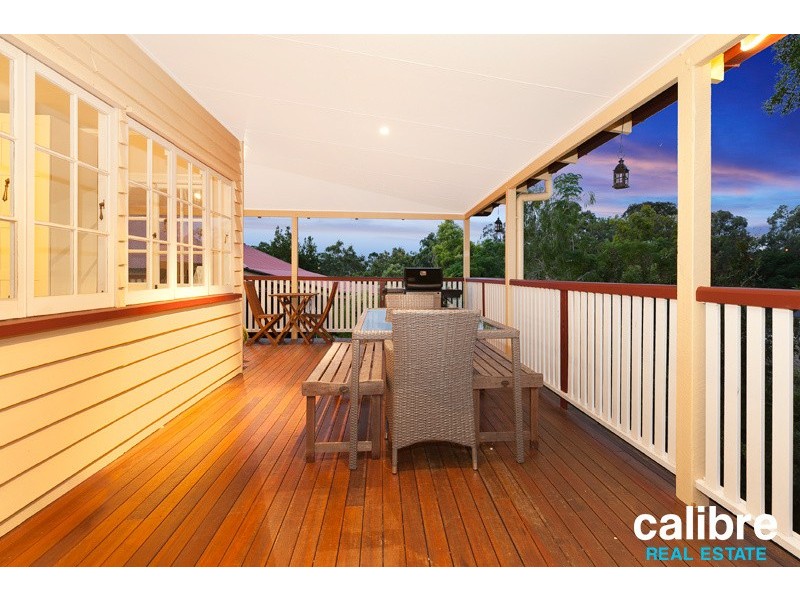 33 Atthow Avenue, Ashgrove QLD 4060