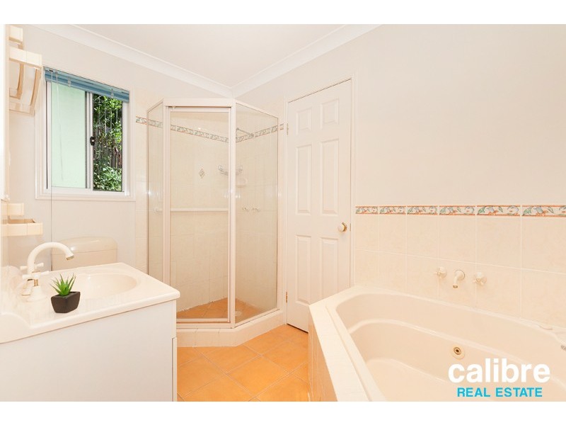 20 Beaufort Crescent, Moggill QLD 4070