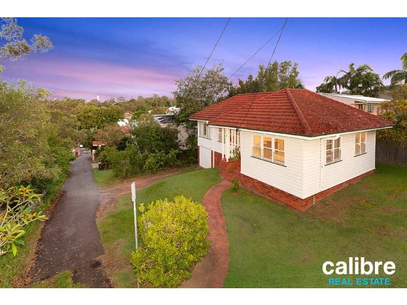 270 Simpsons Road, Bardon QLD 4065