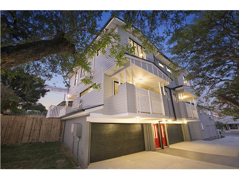 65B Cedar Street, Greenslopes QLD 4120