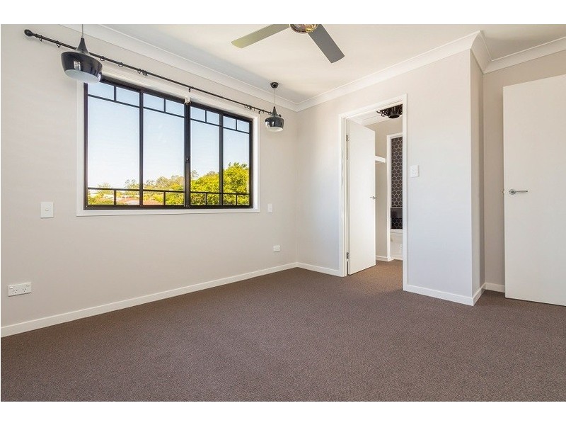 65B Cedar Street, Greenslopes QLD 4120