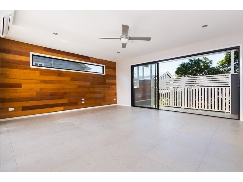 65B Cedar Street, Greenslopes QLD 4120