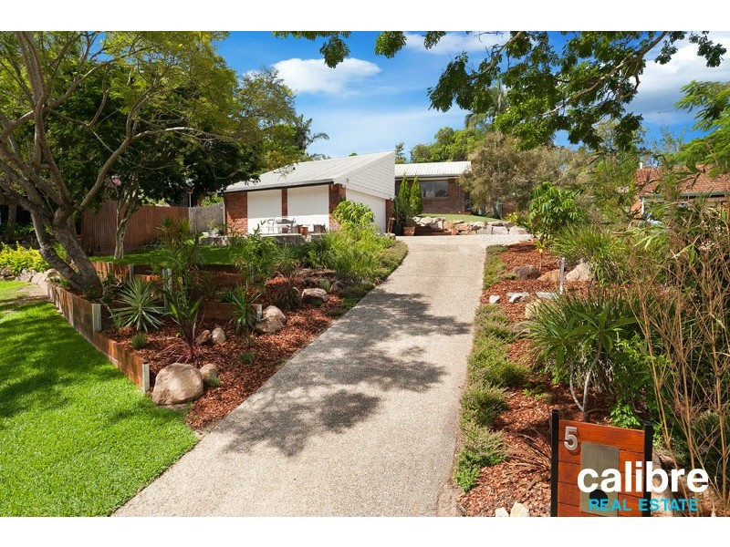 5 Pulas Place, Bellbowrie QLD 4070