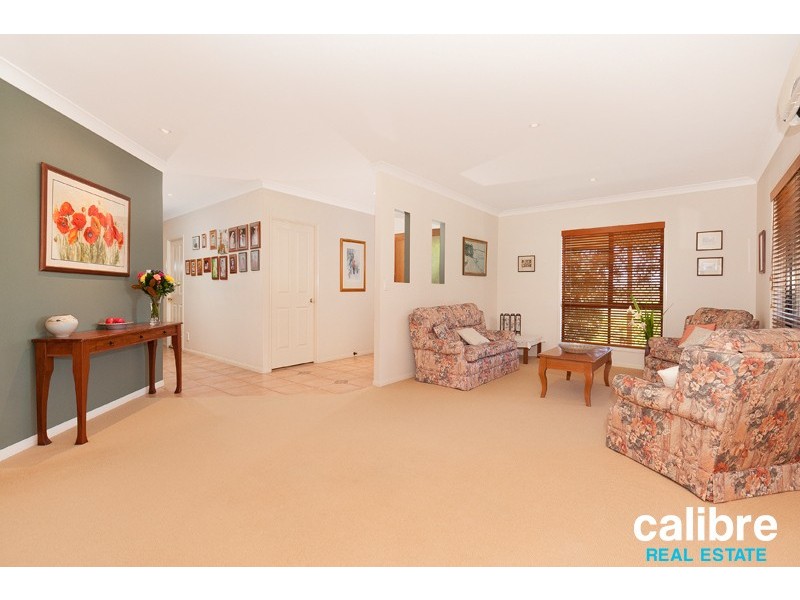 15 Greenwood Close, Moggill QLD 4070