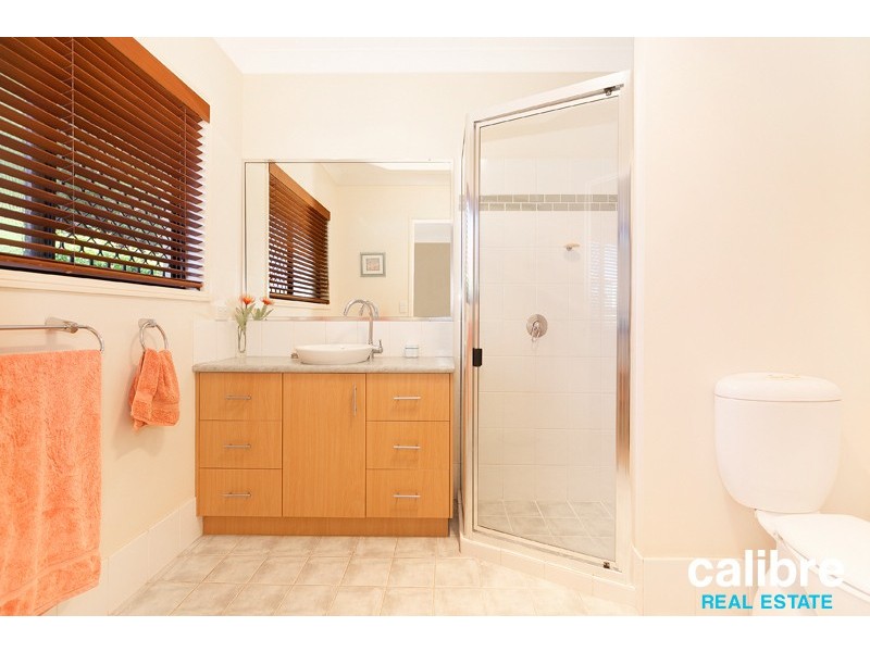 15 Greenwood Close, Moggill QLD 4070