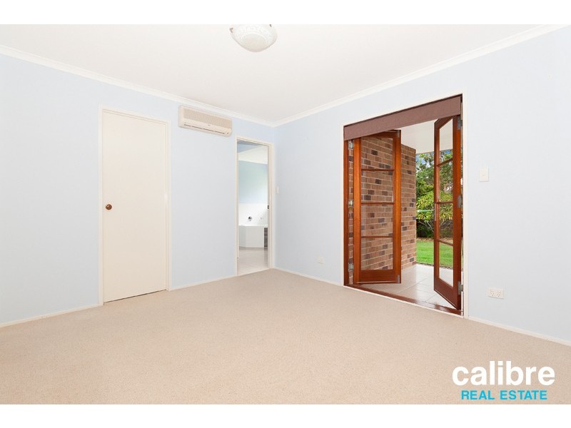 35 Campbell Crescent, Bellbowrie QLD 4070