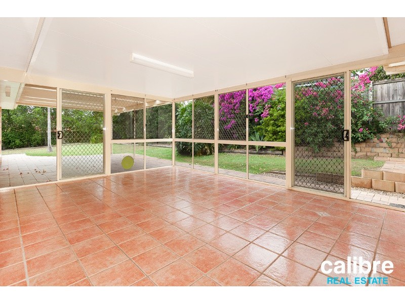 35 Campbell Crescent, Bellbowrie QLD 4070
