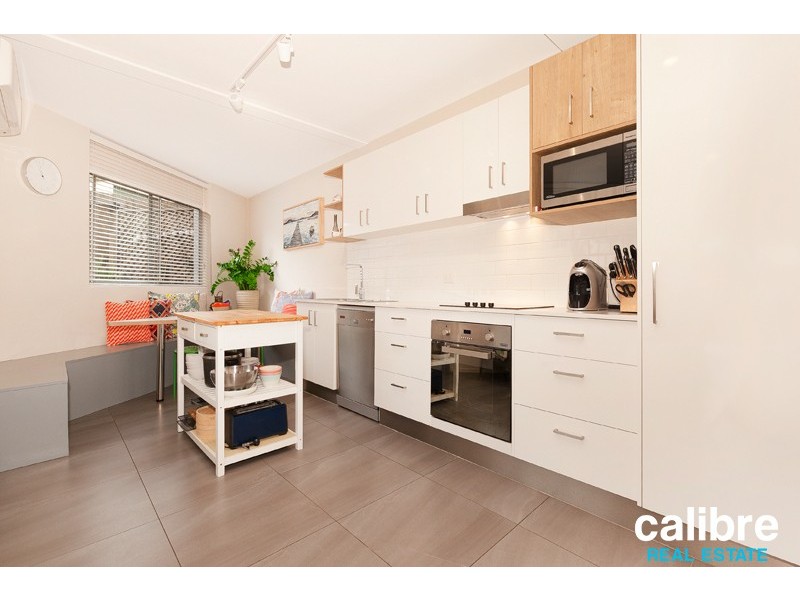 4/1 Jacaranda Lane, Red Hill QLD 4059