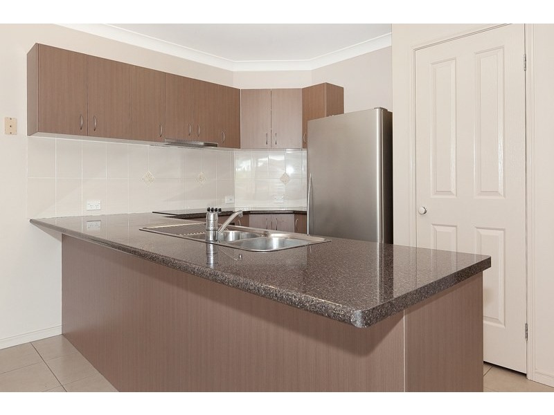 26 Carnarvon Avenue, Springfield Lakes QLD 4300