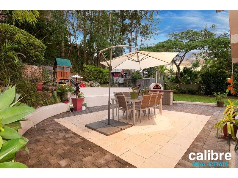 6 Ukamirra Court, Ferny Hills QLD 4055