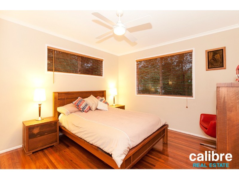 6 Ukamirra Court, Ferny Hills QLD 4055