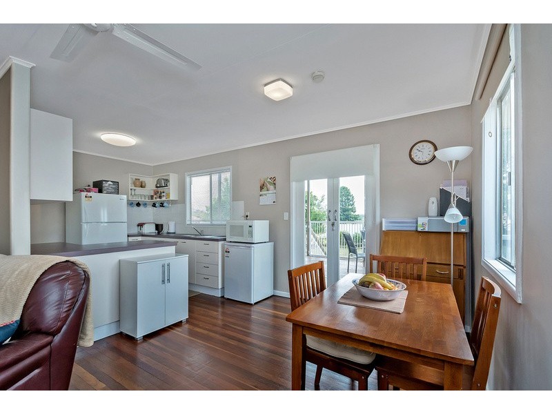 196 Cascade Street, Raceview QLD 4305