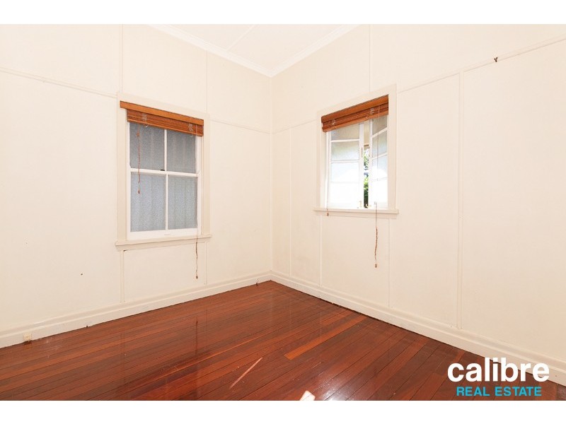 13 York Parade, Spring Hill QLD 4000