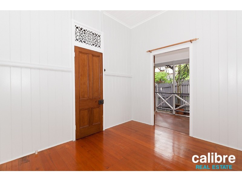 23 Kent Street, Red Hill QLD 4059