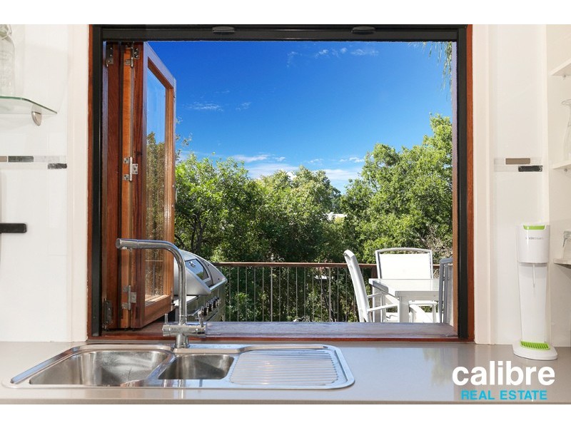 84 Jubilee Terrace, Bardon QLD 4065