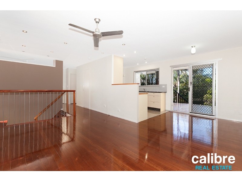 8 View Crescent, Arana Hills QLD 4054