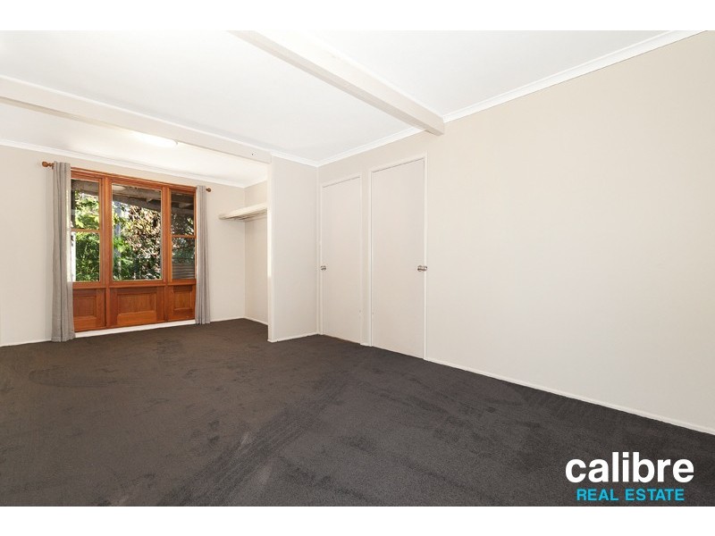 8 View Crescent, Arana Hills QLD 4054