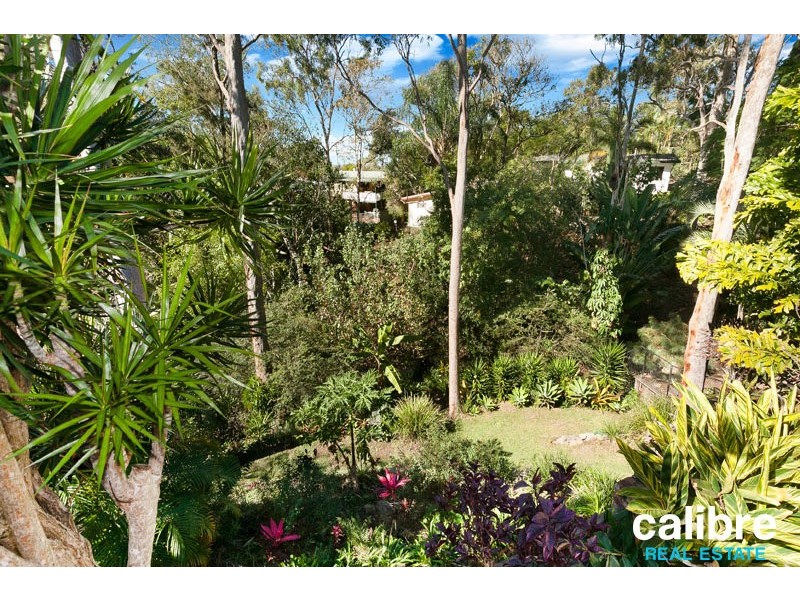 8 View Crescent, Arana Hills QLD 4054