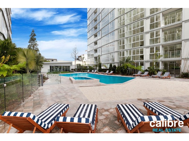 11301/37-39 Longland Street, Newstead QLD 4006