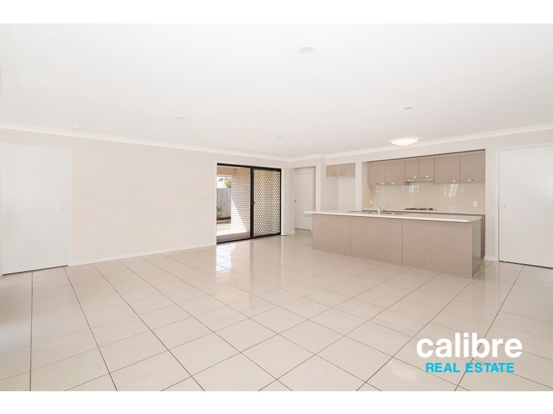 24 Kakadu Court, North Lakes QLD 4509