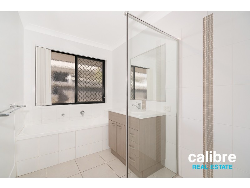 24 Kakadu Court, North Lakes QLD 4509