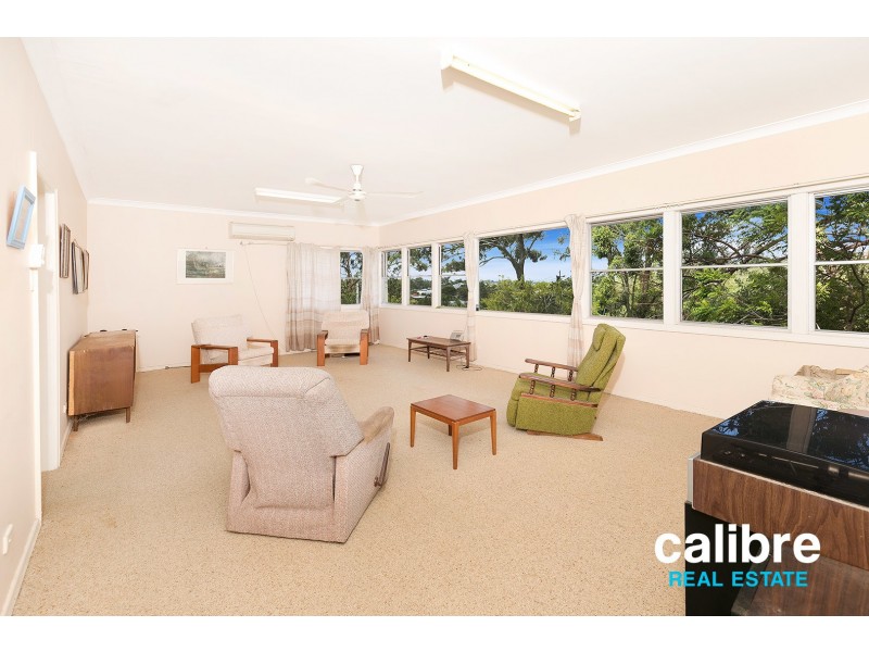 11 Vista Street, Bardon QLD 4065