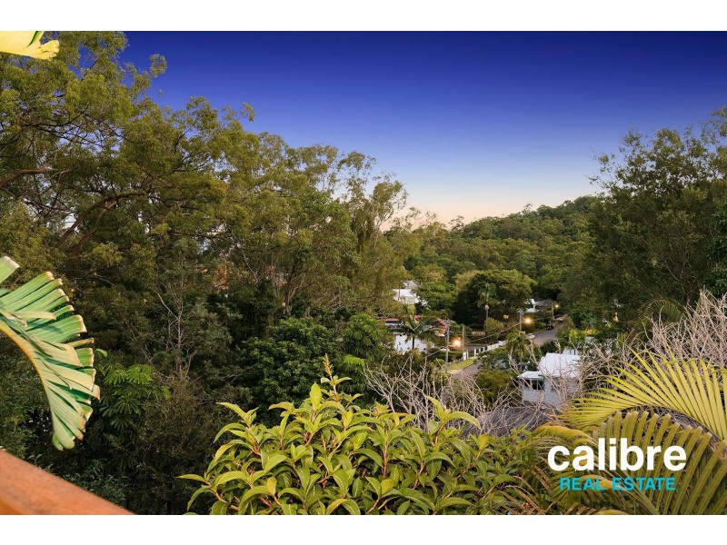 10 Vista Street, Bardon QLD 4065
