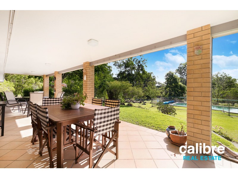 2 Sugars Road, Bellbowrie QLD 4070