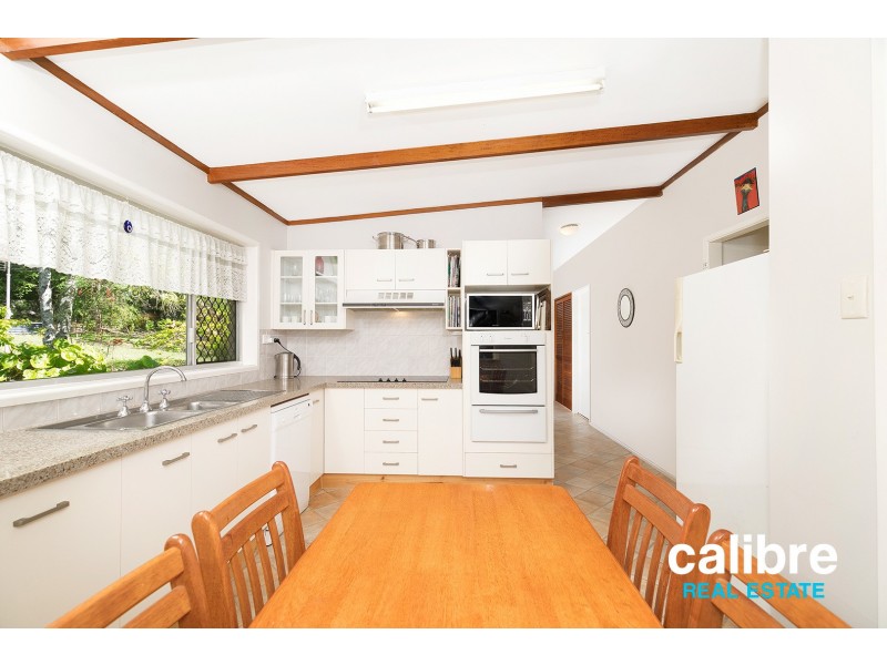 2 Sugars Road, Bellbowrie QLD 4070