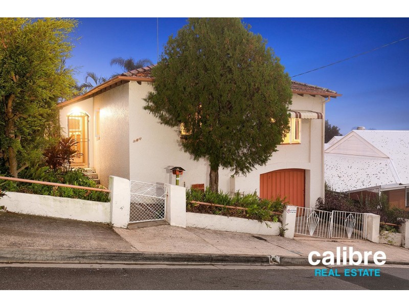 8 Vale Street, Kelvin Grove QLD 4059