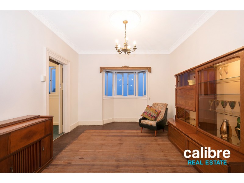 8 Vale Street, Kelvin Grove QLD 4059