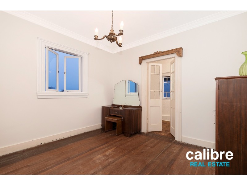 8 Vale Street, Kelvin Grove QLD 4059