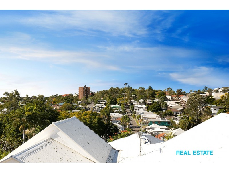 8 Vale Street, Kelvin Grove QLD 4059