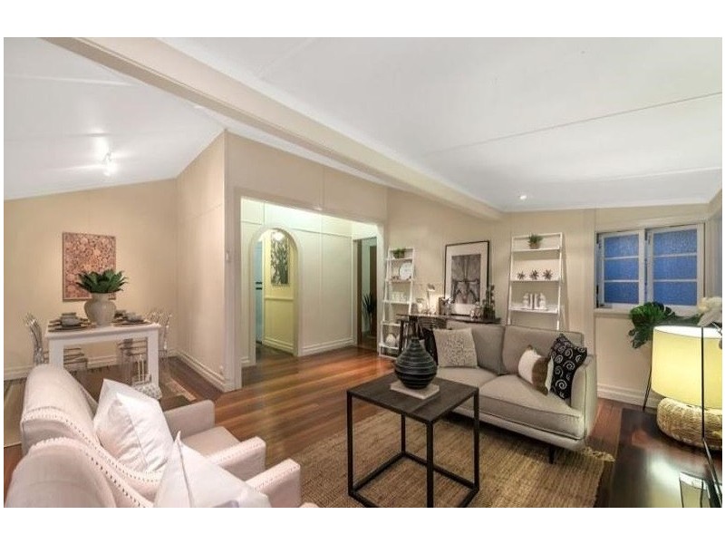 13 York Parade, Spring Hill QLD 4000