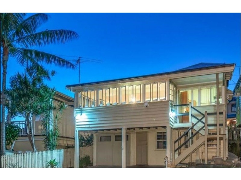 13 York Parade, Spring Hill QLD 4000